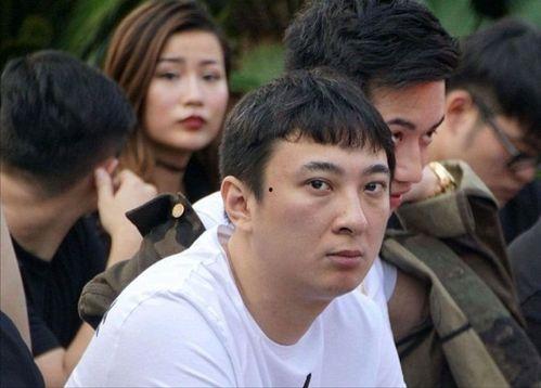 王思聪吃瓜某网红,某网红成焦点人物 第2张 王思聪吃瓜某网红,某网红成焦点人物 第2张